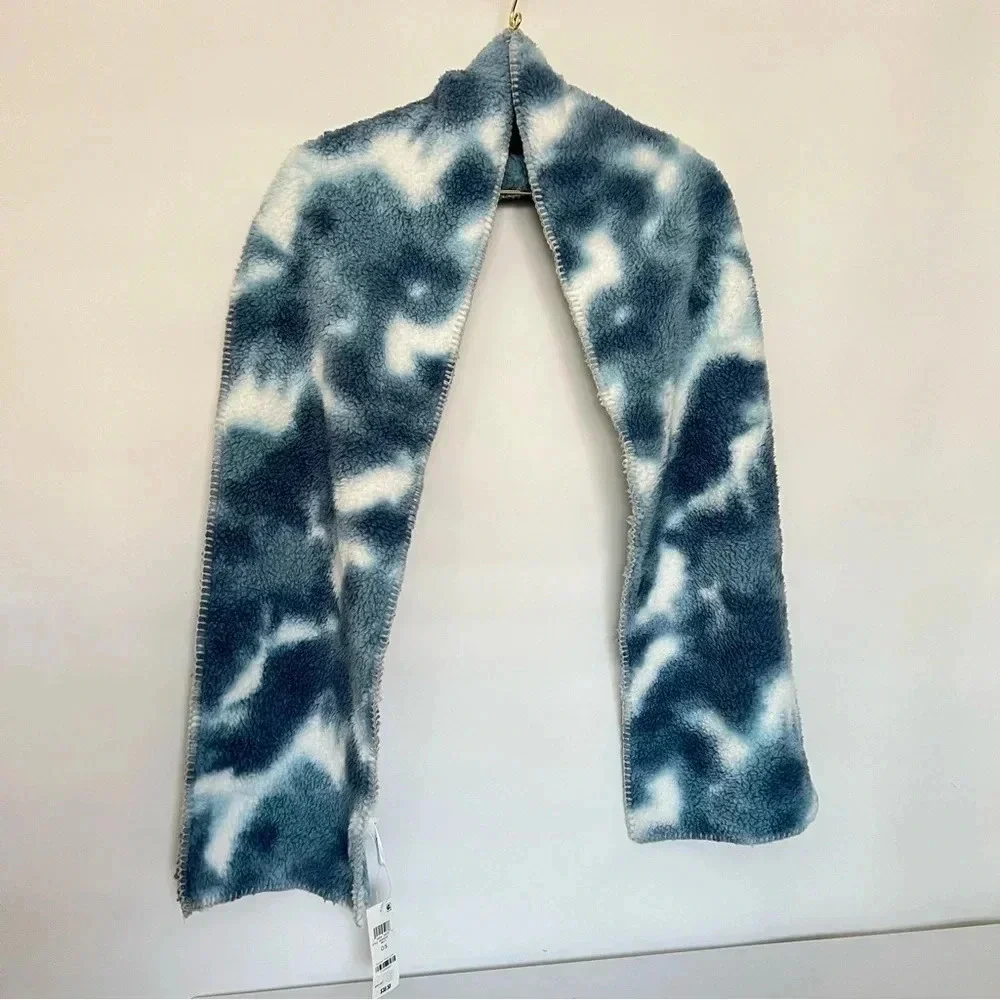 Jenni Fleece Sherpa Scarf Blue/White Tie Dye Print